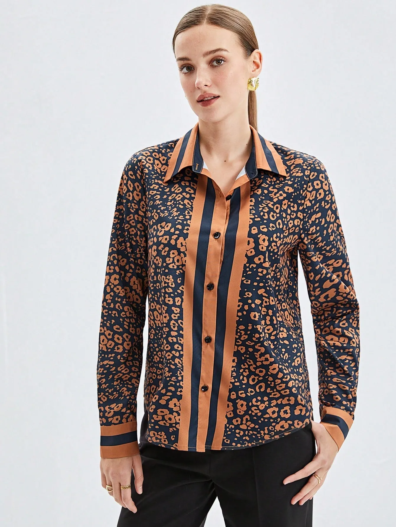 BIZwear Women's Leopard Print Button-down Shirt