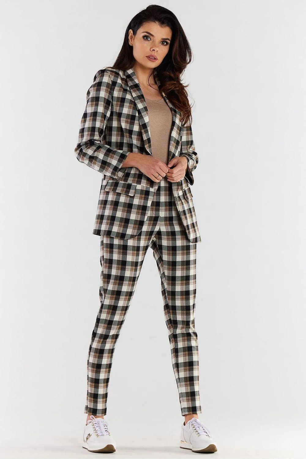 Chic High-Waisted Plaid Trousers Ensemble for Women