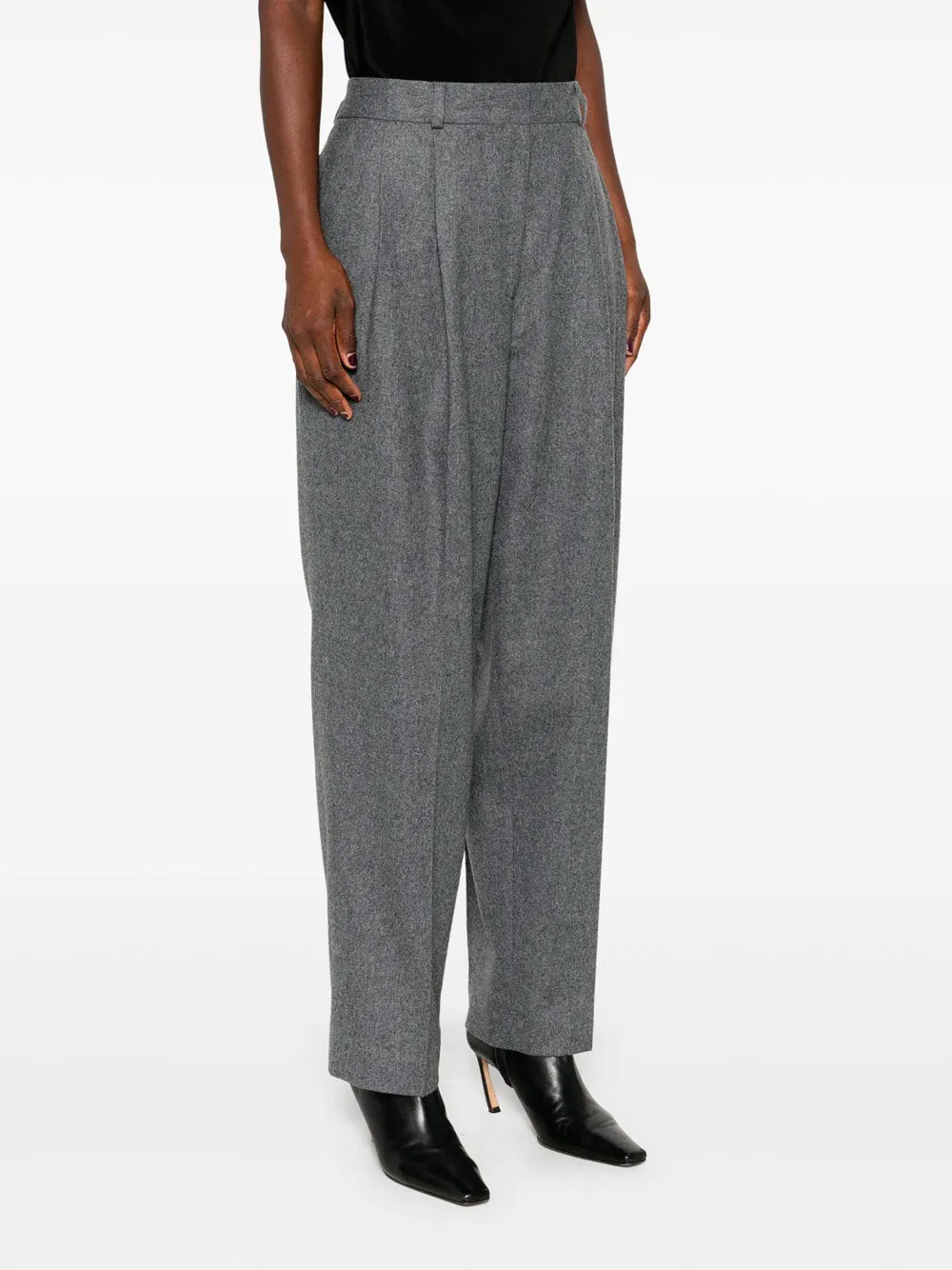 Pleated tailored trousers