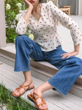 V-NECK FLORAL BLOUSE