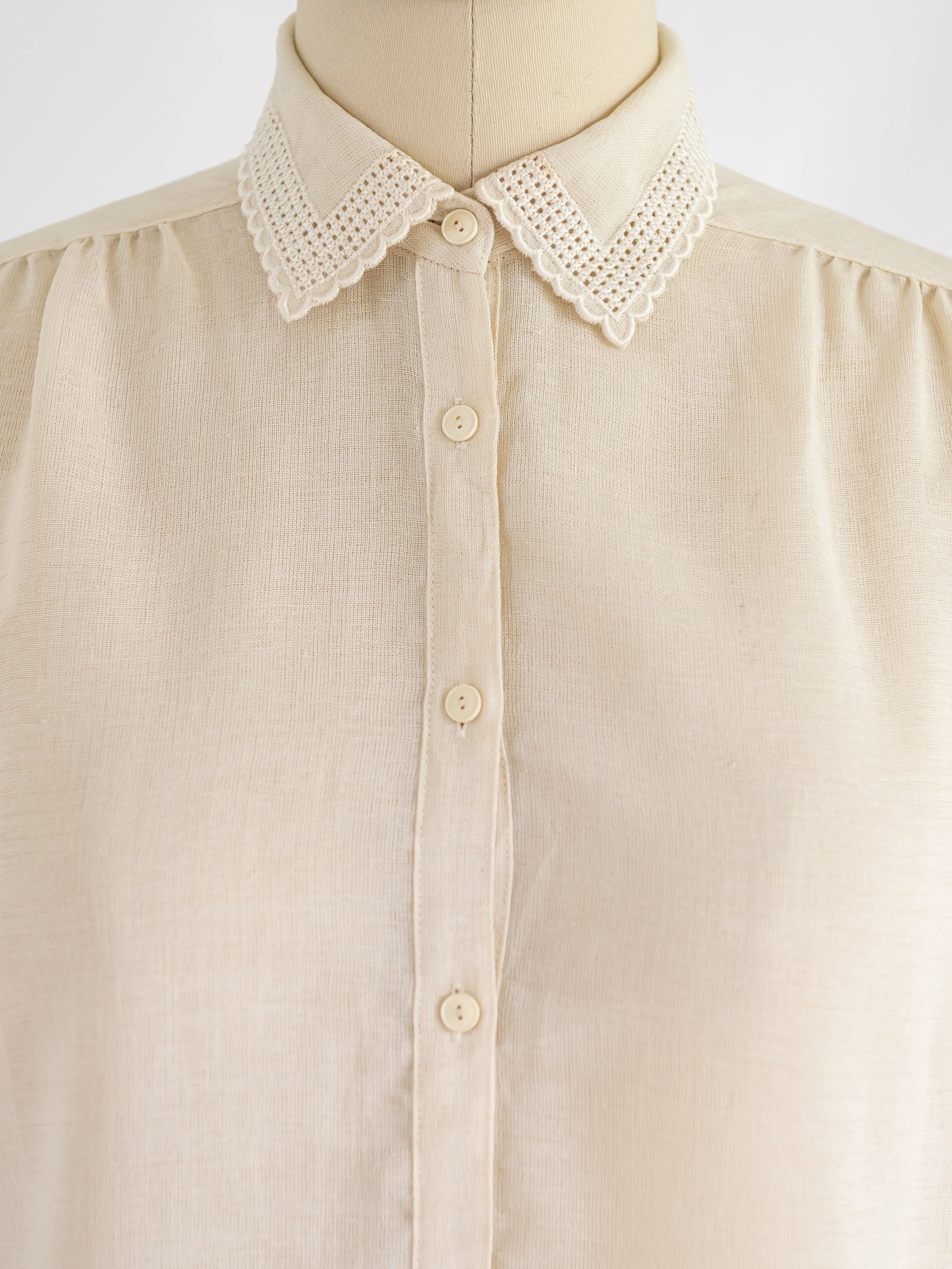 Vintage Polyester Lace Collared Button Up Blouse